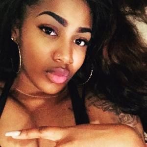 Meet your Posher, Charlisa